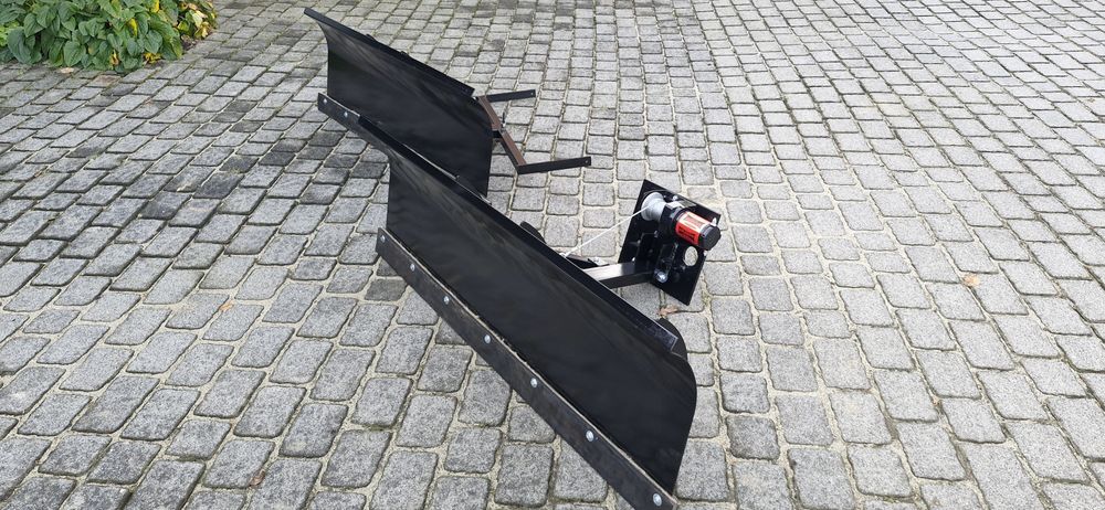 Pług snieżny kubota GR2120  pług do śniegu