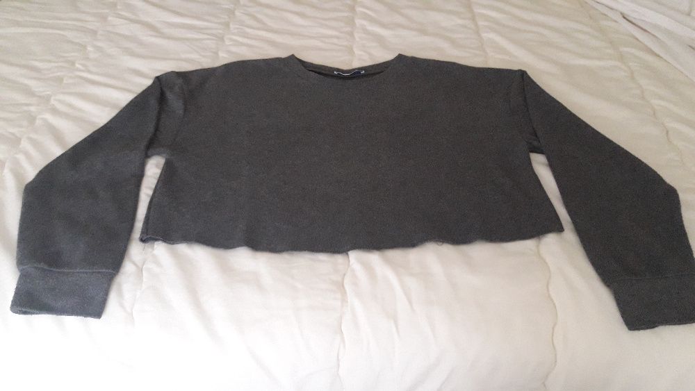 Sweatshirt cinza escuro, marca Zara - 13/14 anos