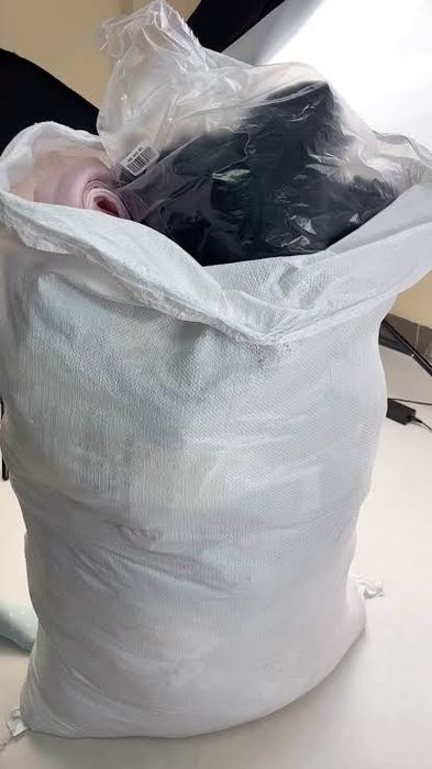 Одяг жіночий стоковий вживаний