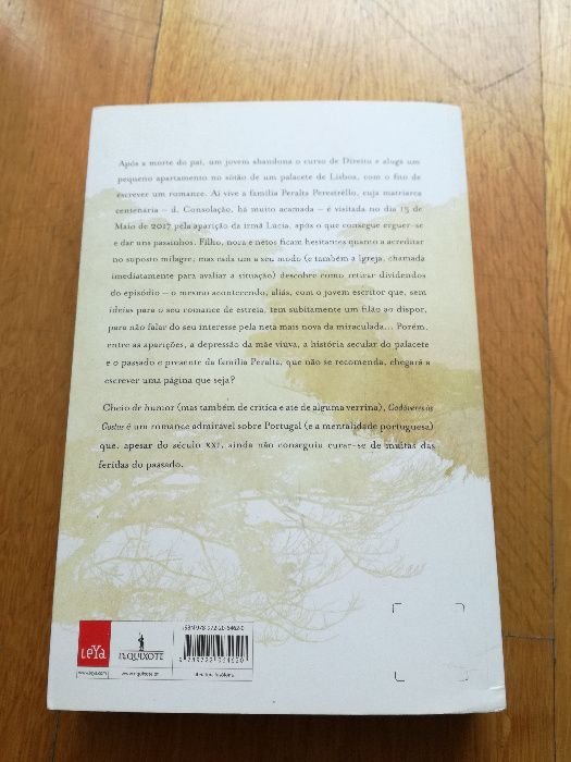 Livro "Cadáveres às Costas" - Miguel Real