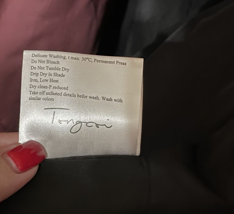 Жіноче пальто-куртка