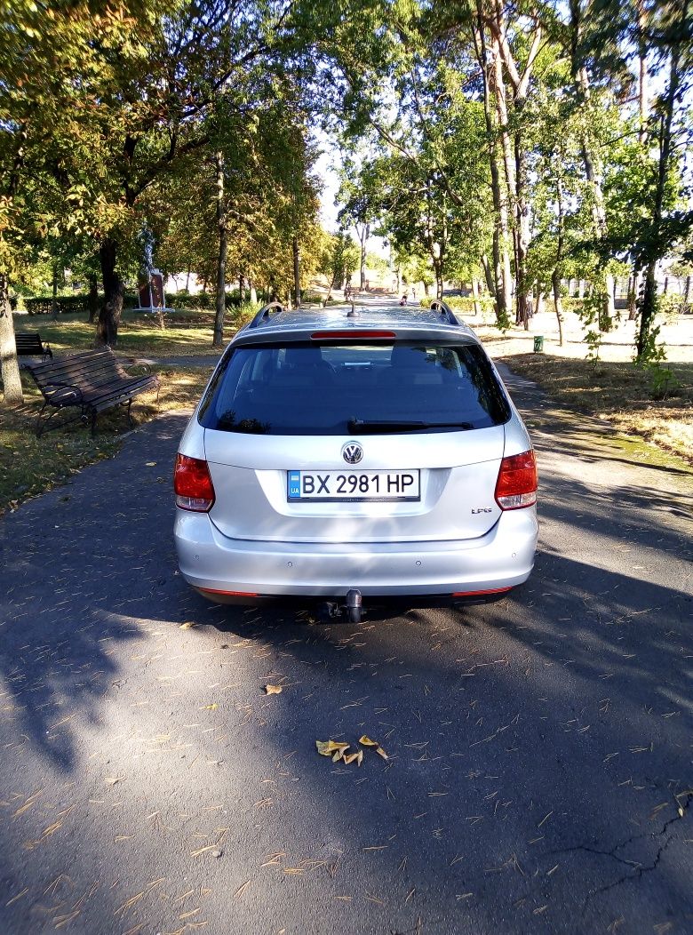 Фольцваген Golf Variant 1,6 газ-бензин. 2009р.