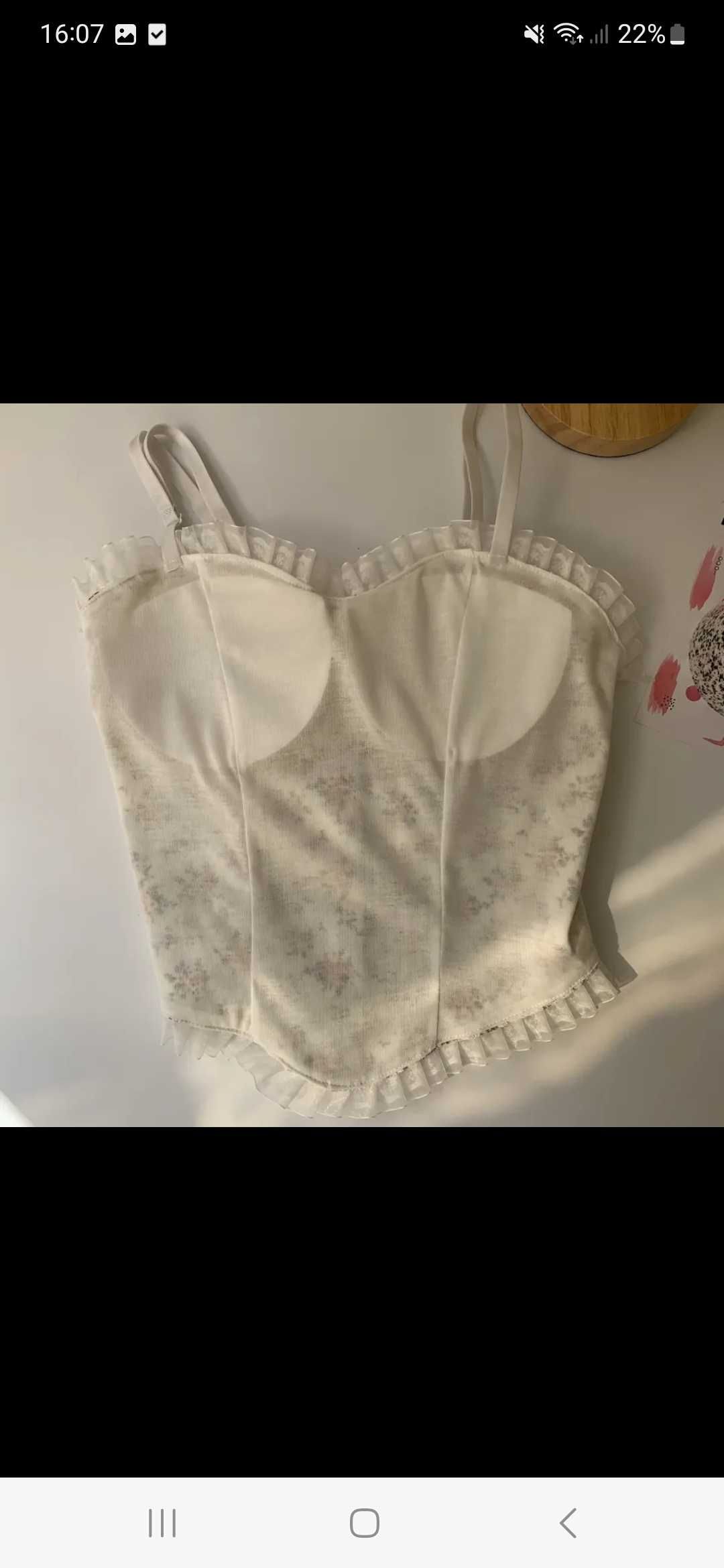 Nowy crop top w kwiaty na ramiączkach gorsetowy 38 m biały