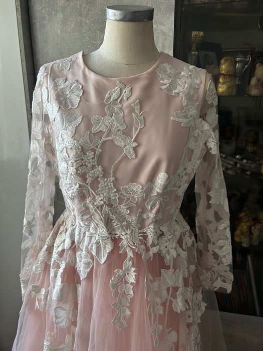 Сукня на весілля, випускний, день народження