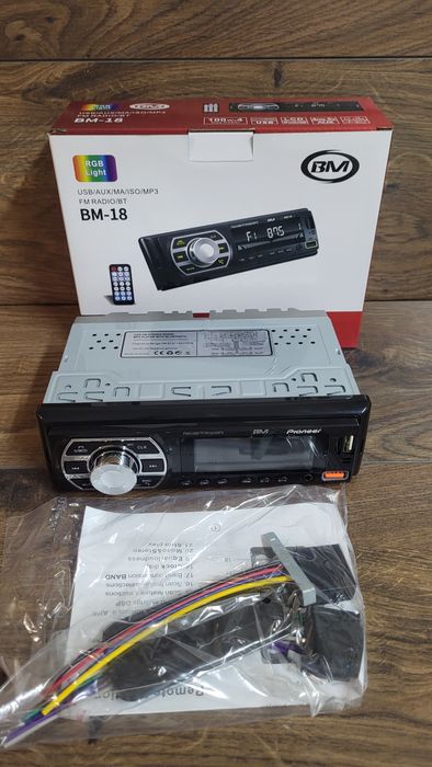 Bluetooth магнітола BM-18/USB/AUX/змінна підсвітка