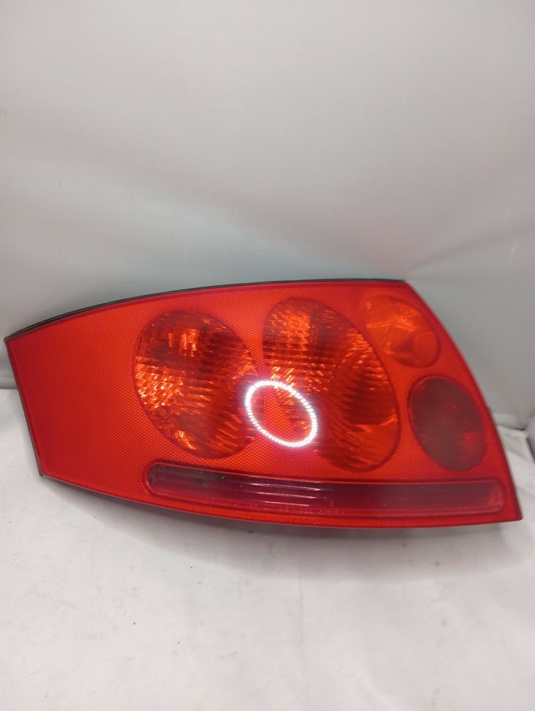 lampa tył tylna lewa Audi TT 8n