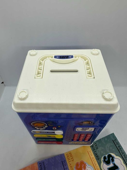 Копилка, сейф детская