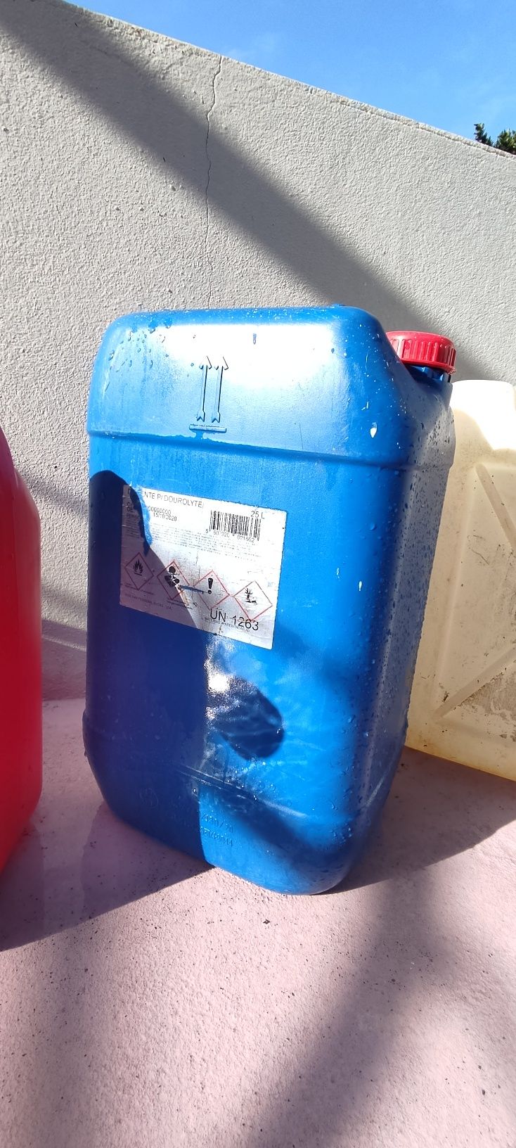 Jerrycan / bidão / Jerrycans / bidões