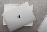 2021 Apple Macbook Air, M1, 8gb RAM, 256gb SDD