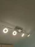 Nowoczesna srebrna lampa