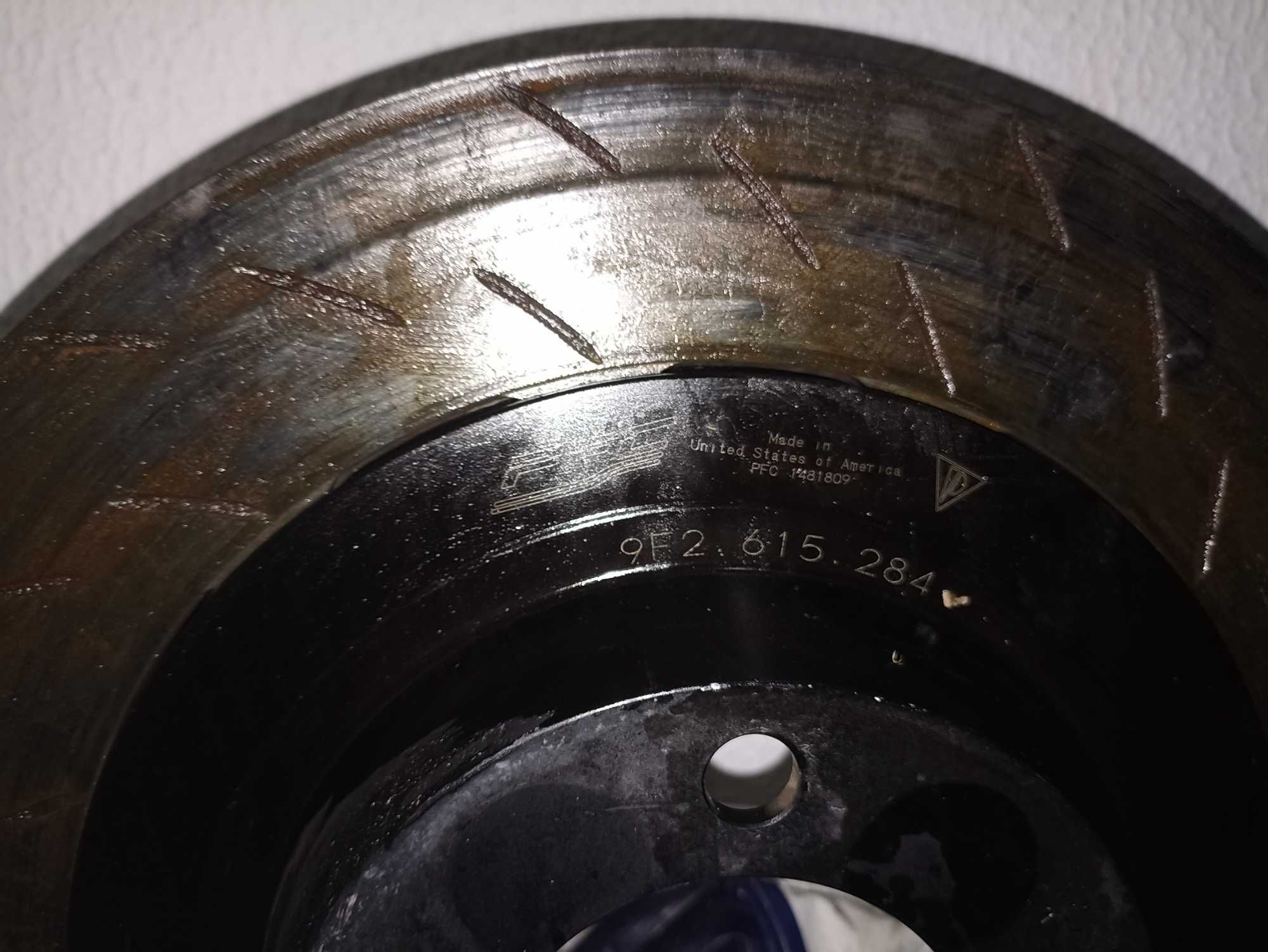discos cerâmica montados em Ferrari 488 EVO