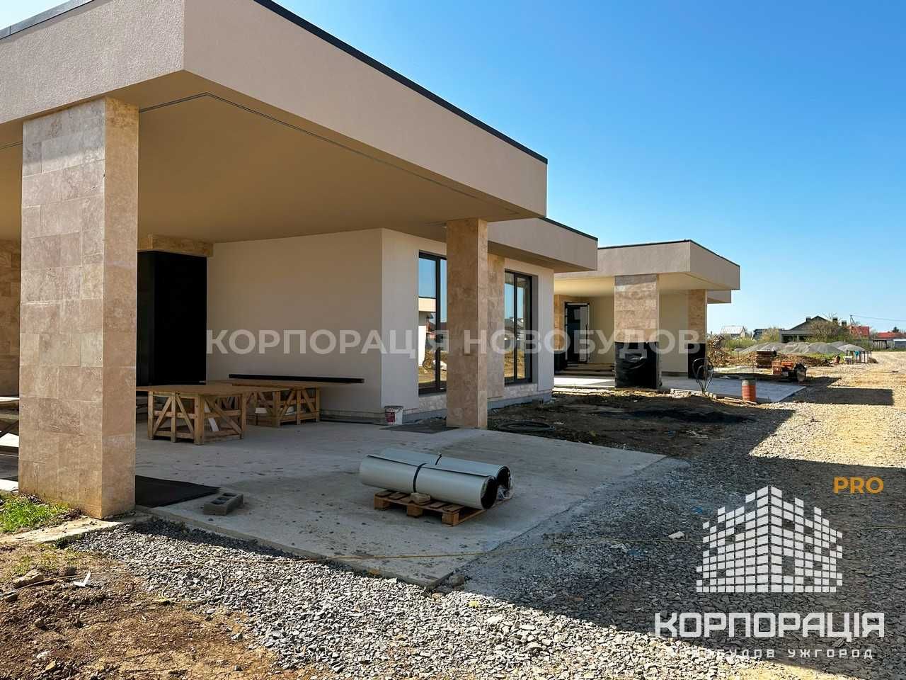 Продаж окремого будинку, 2 криті паркомісця, 5 хв. до вул. Легоцького