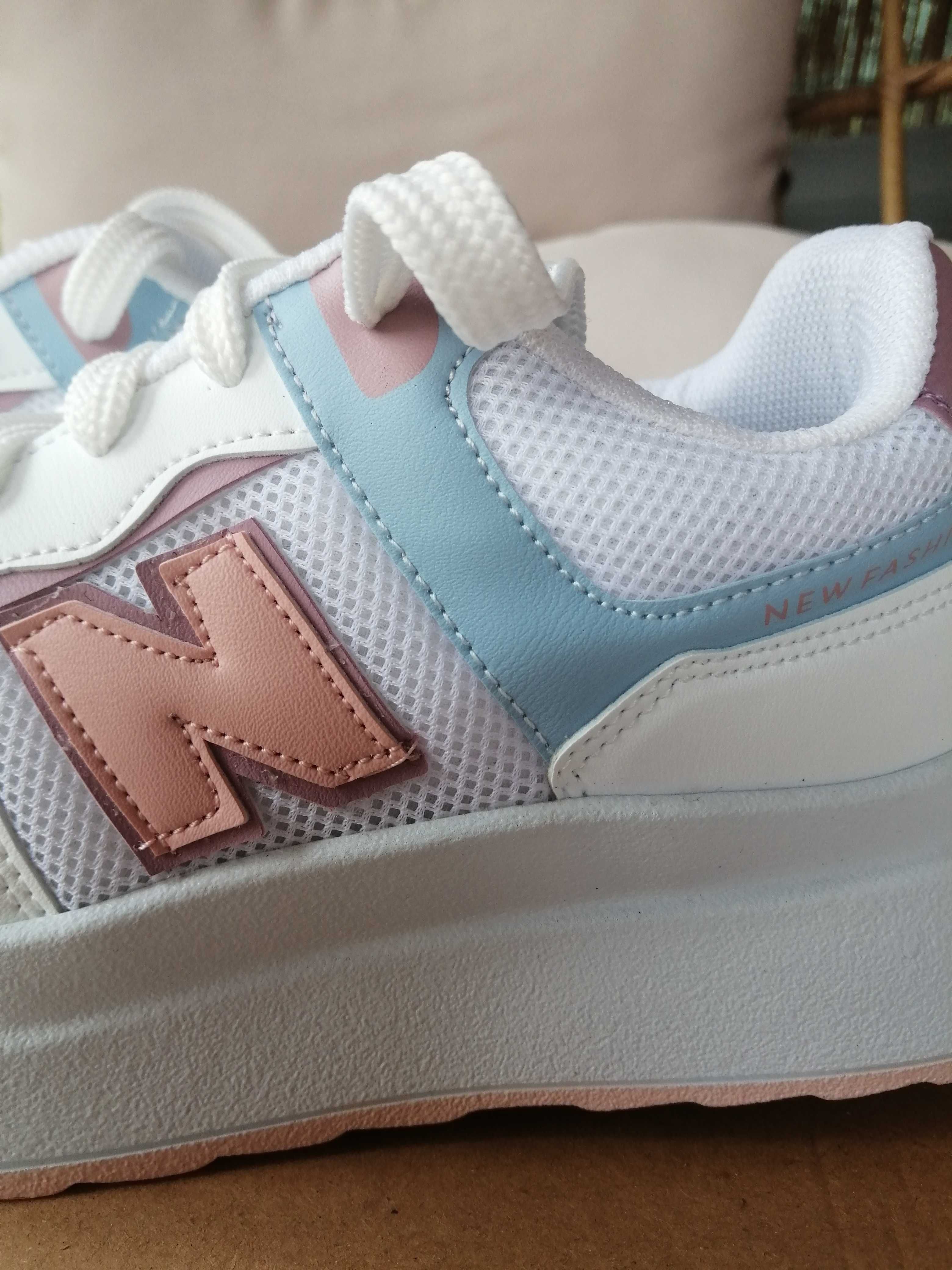 Buty damskie NB sportowe wkładka 24