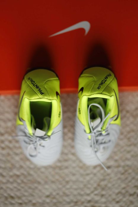 Buty piłkarskie Korki Nike Phantom GX II Academy FG/MG Junior