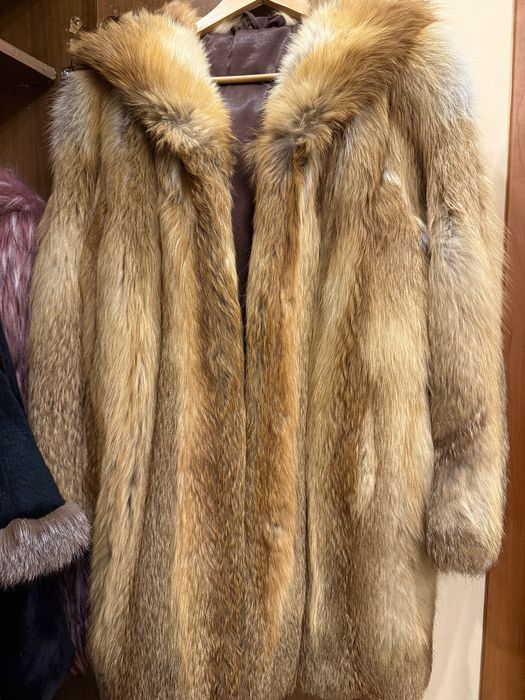 Шуба з натуральної лисиці