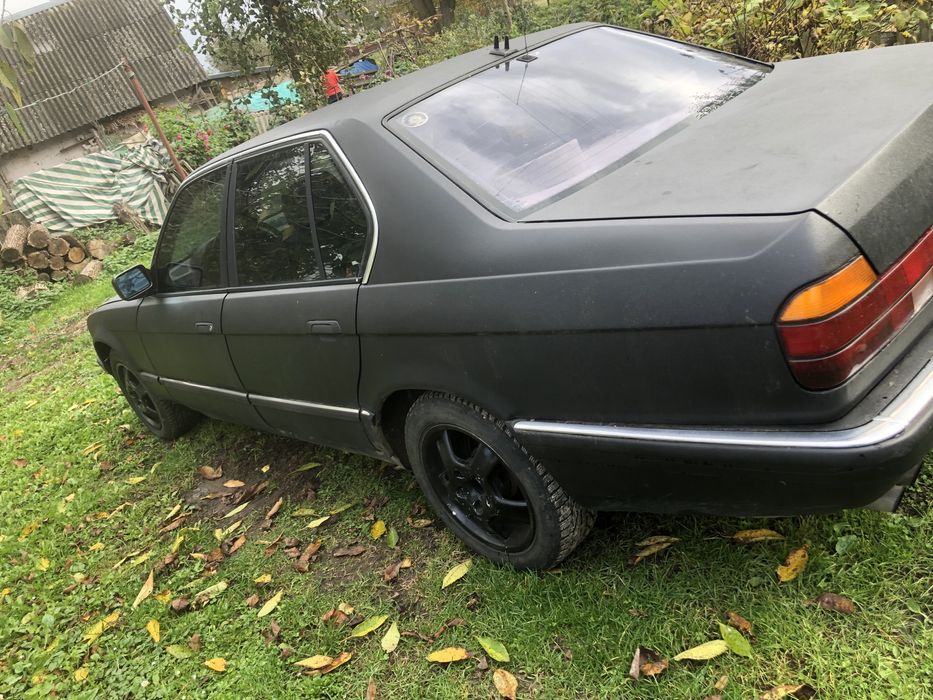 Продам Бмв е32 1988 рік 3,5 бензин