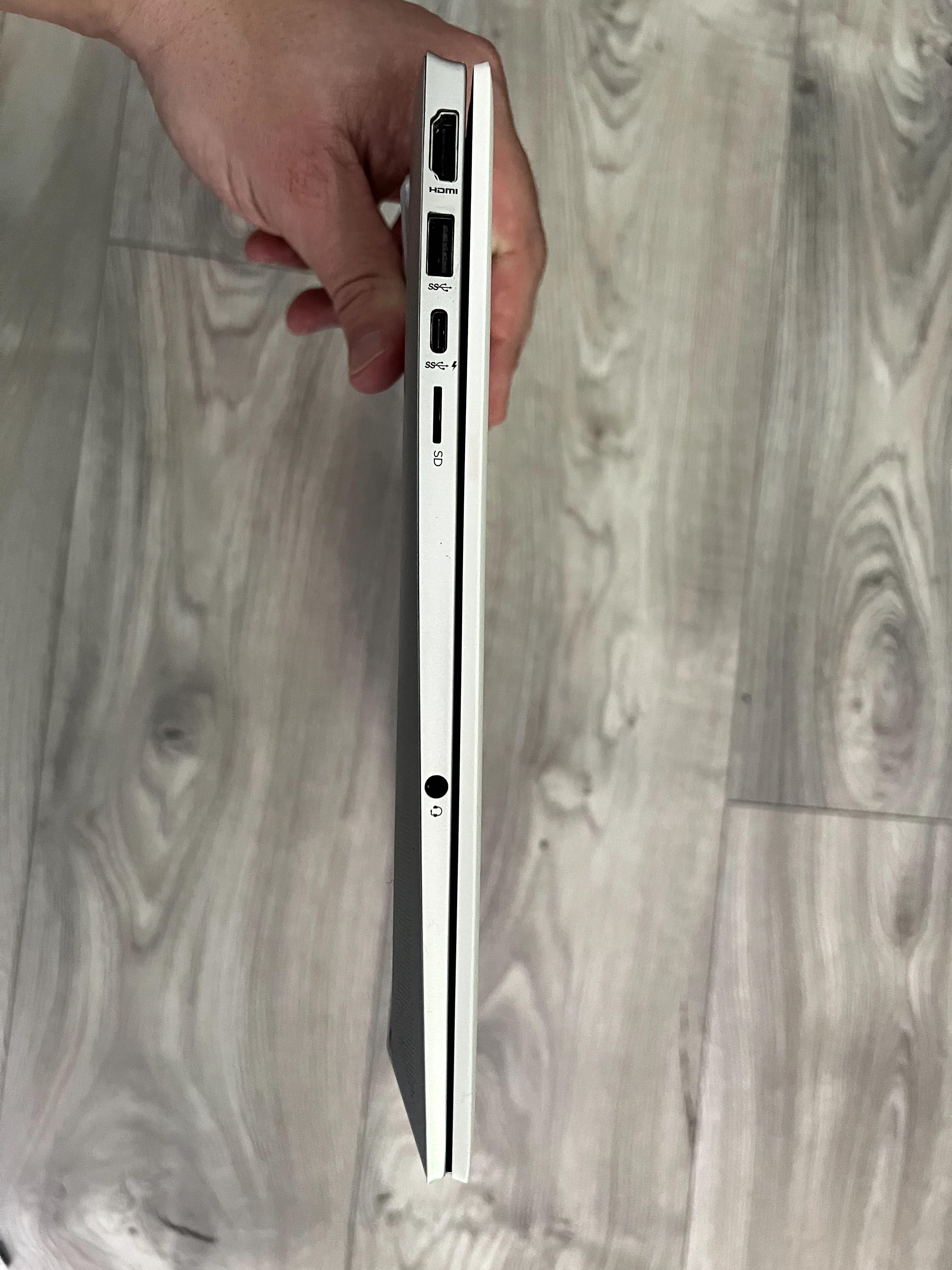Laptop HP Pavillon 8GB/512SSD