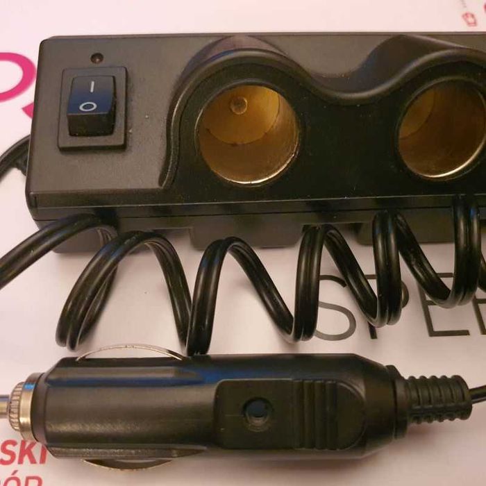 Rozdzielacz gniazda zapalniczki samochodowej