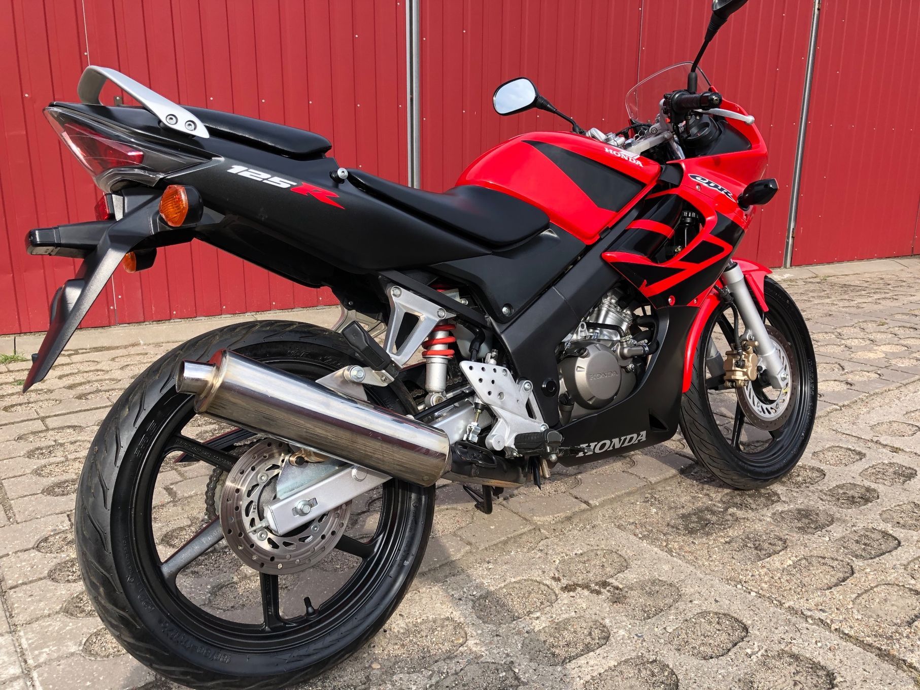 Honda CBR Honda CBR 125 R ZADBANA,mały przebieg tylko 11 tyś km! Bez inwestycji