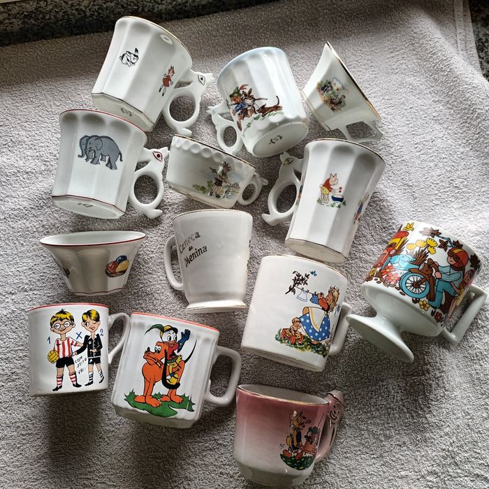 Canecas antigas infantis ver fotos ou pedir mais fotos sff