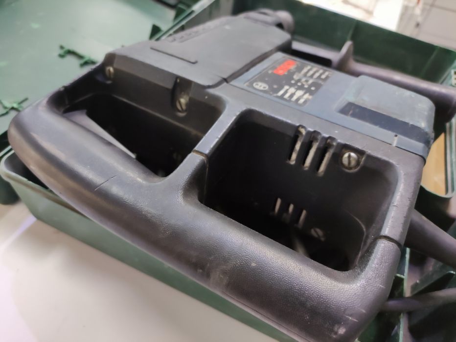 Młot Bosch professional GBH 5/40 DCE 950W