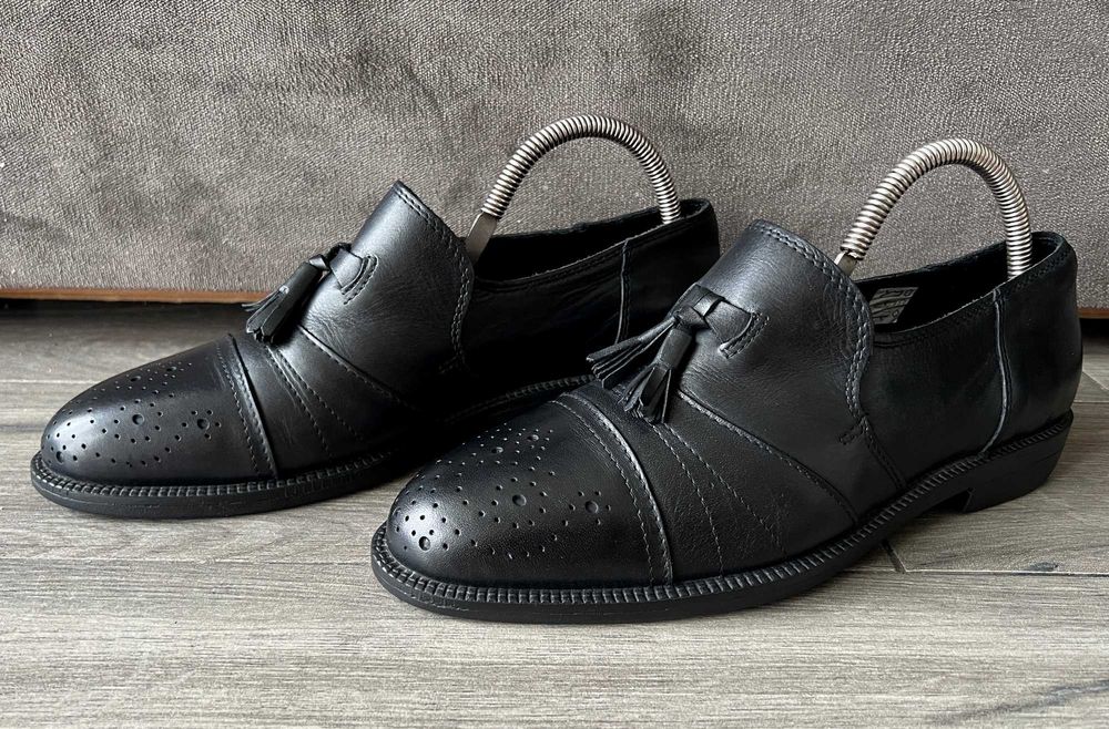 SWEAR 42 Шкіряні Тассел Лофери з кісточками броги чорні чоловічі туфлі