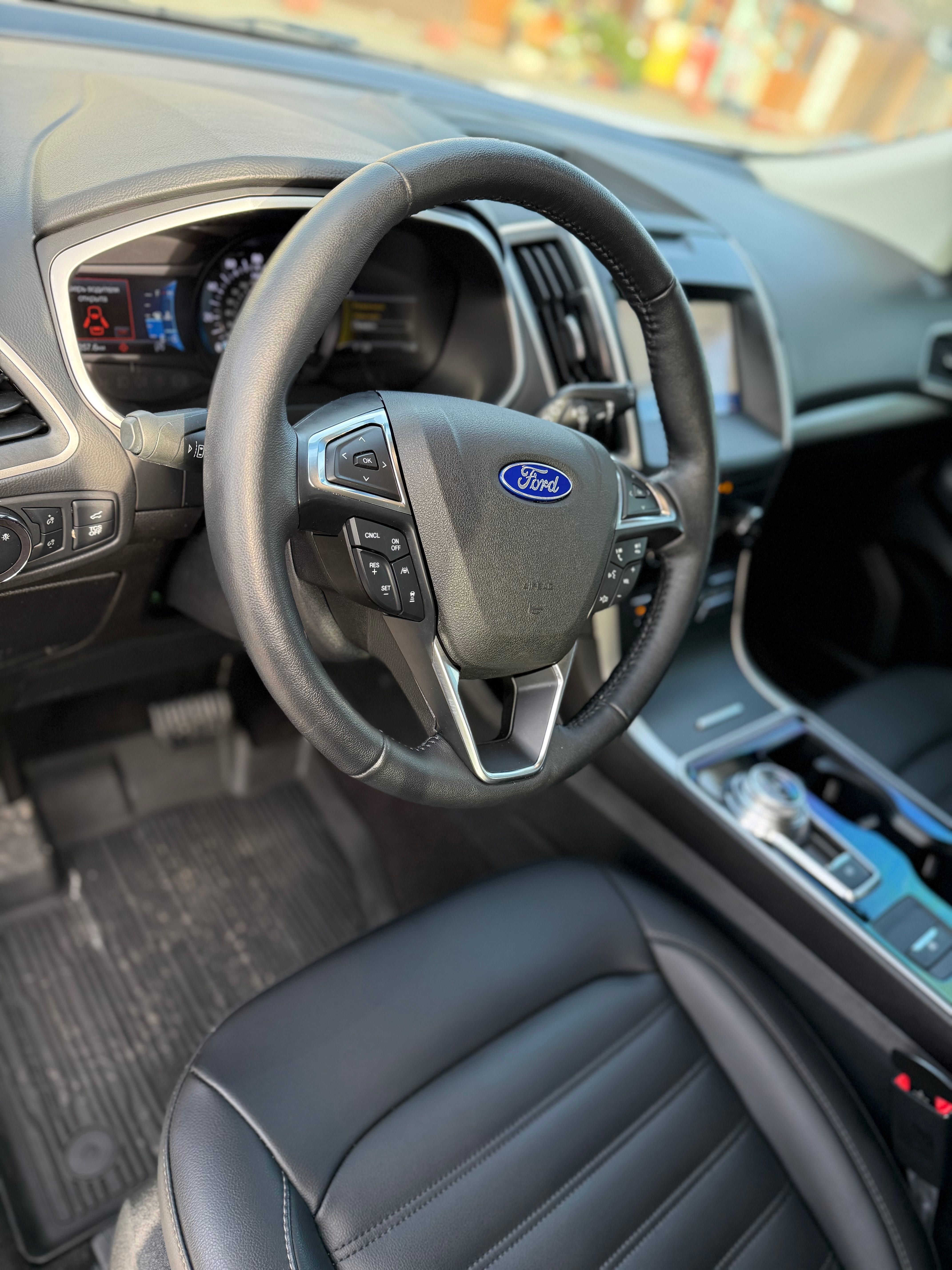 Ford Edge 2020 року