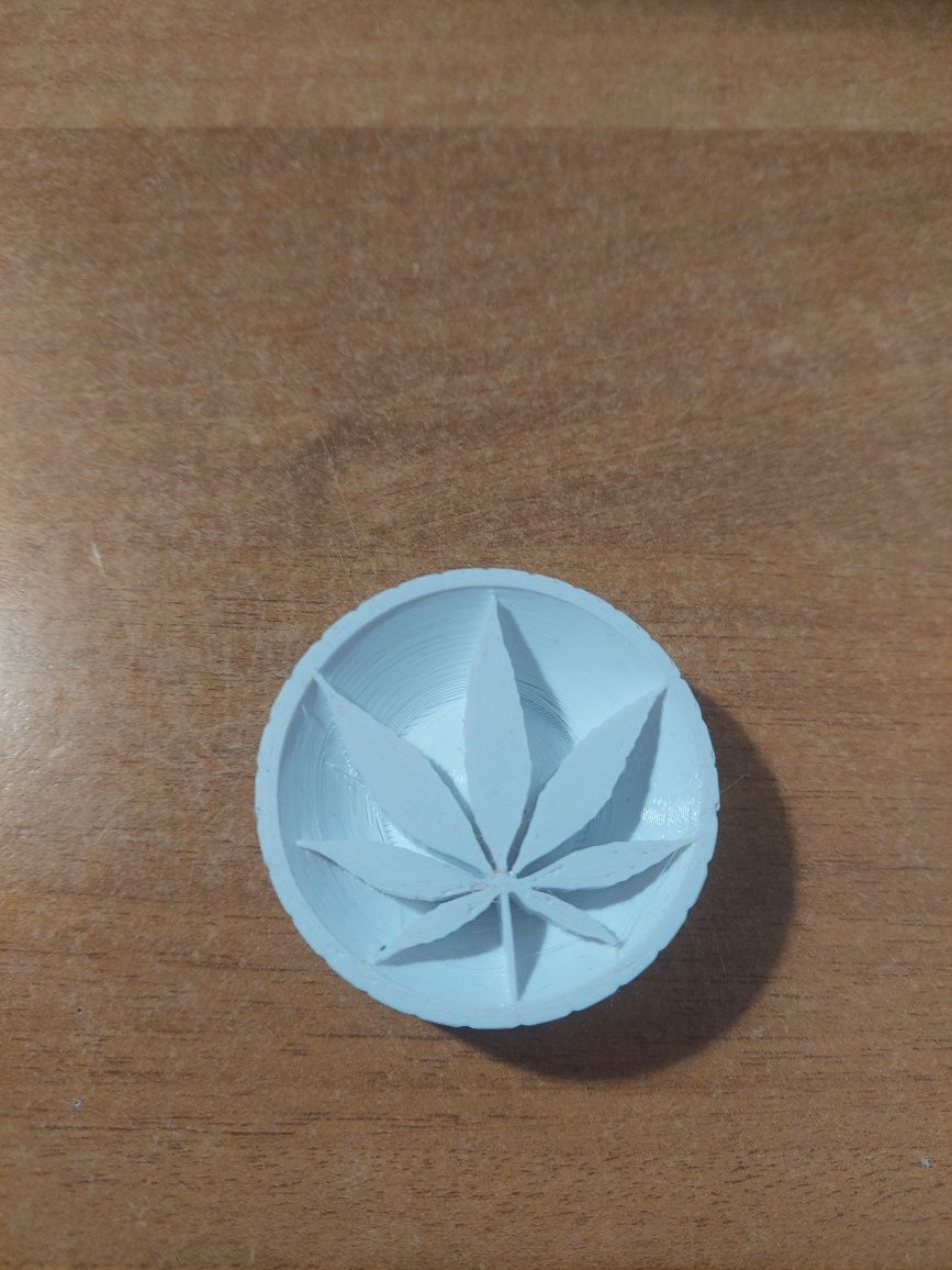 Młynek grinder do CBD