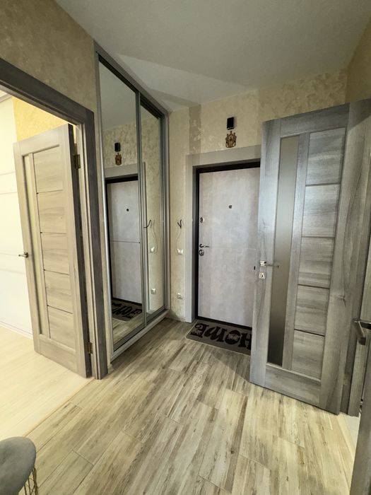 Здам 1 кімнатну квартиру в Жк Сімейний люкс з видом на Дніпро