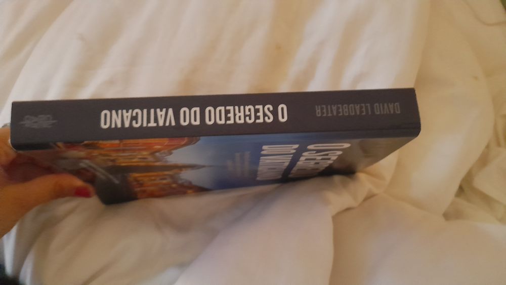O Segredo do Vaticano, Livro