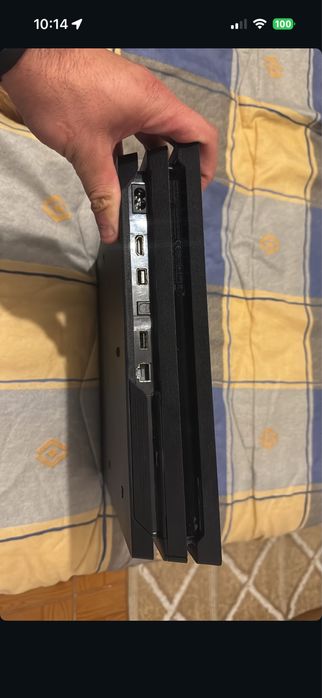 Ps4 pro 1 tb como nova