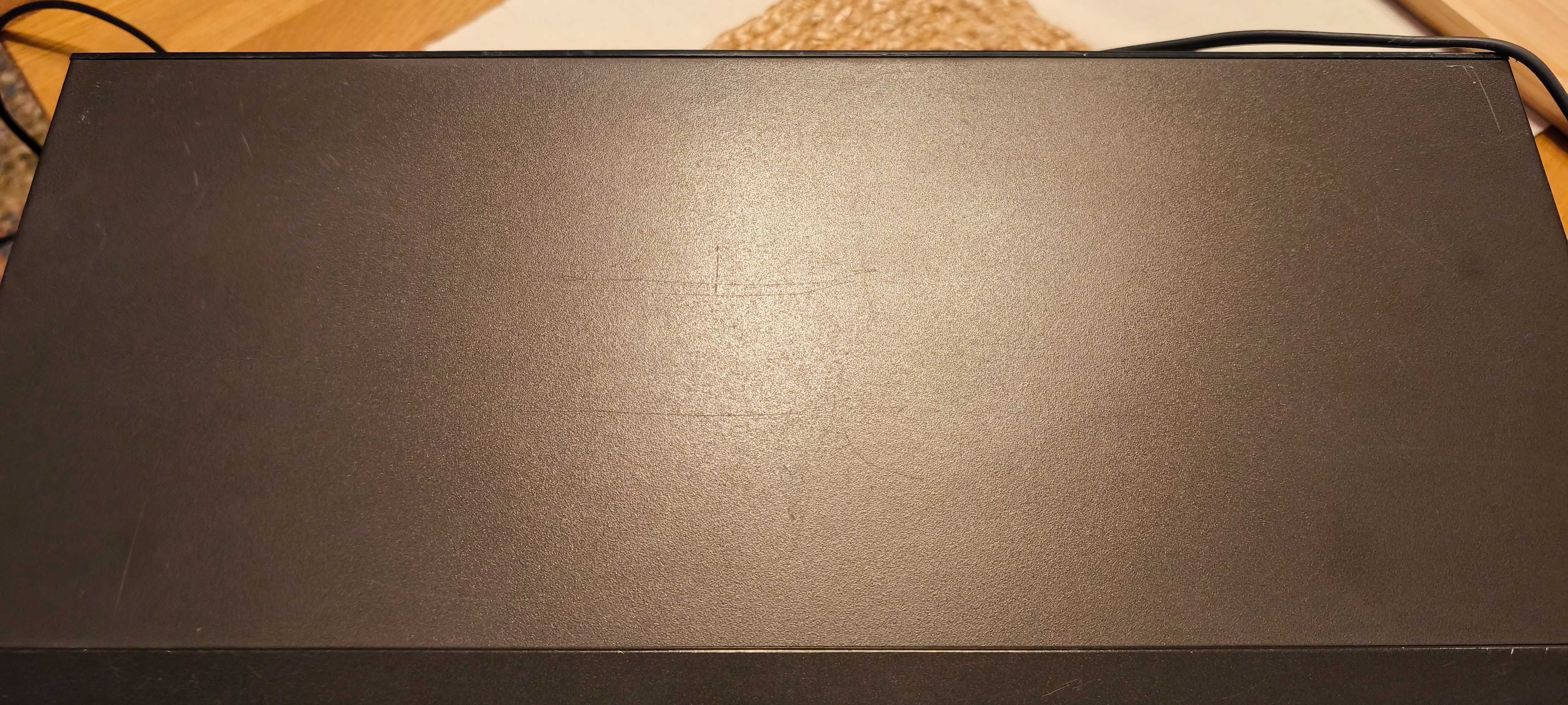 Magnetofon Technics M215