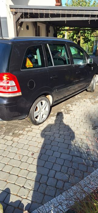 Witam sprzedam opel zafira b
