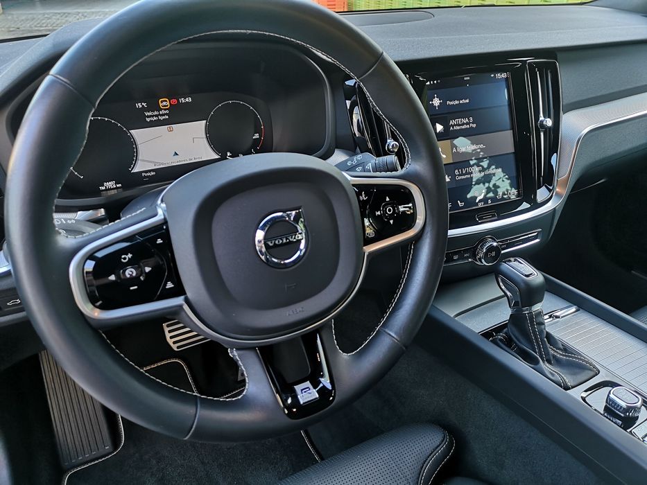 Volvo V60 D4 R-Design 2.0