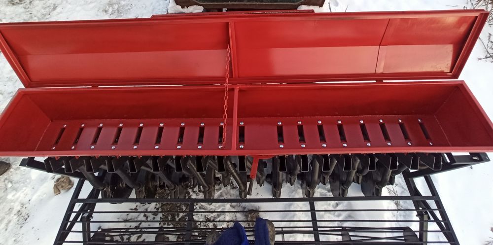 Продам сівника 2.7м