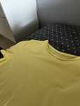 T-shirt amarela