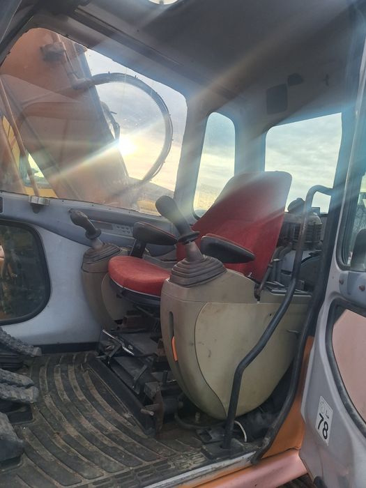 Koparka gasienicowa  case cx130