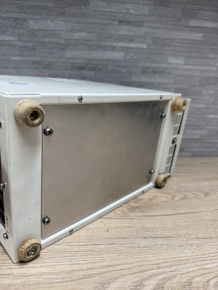 — BÜCHI Melting Point B-545, прилад для визначення температур