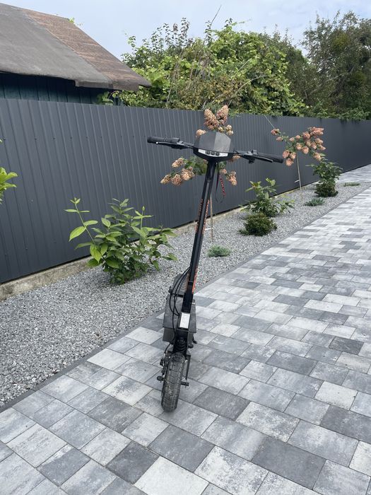 Електросамокат kukirin g2