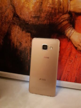 продам телефон Galaxy A3 2016 золотой стекло металл