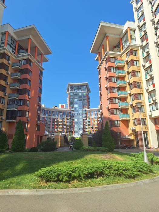 ЖК Сонячна брама,вул. Ломоносова 73а, велика євродвушка