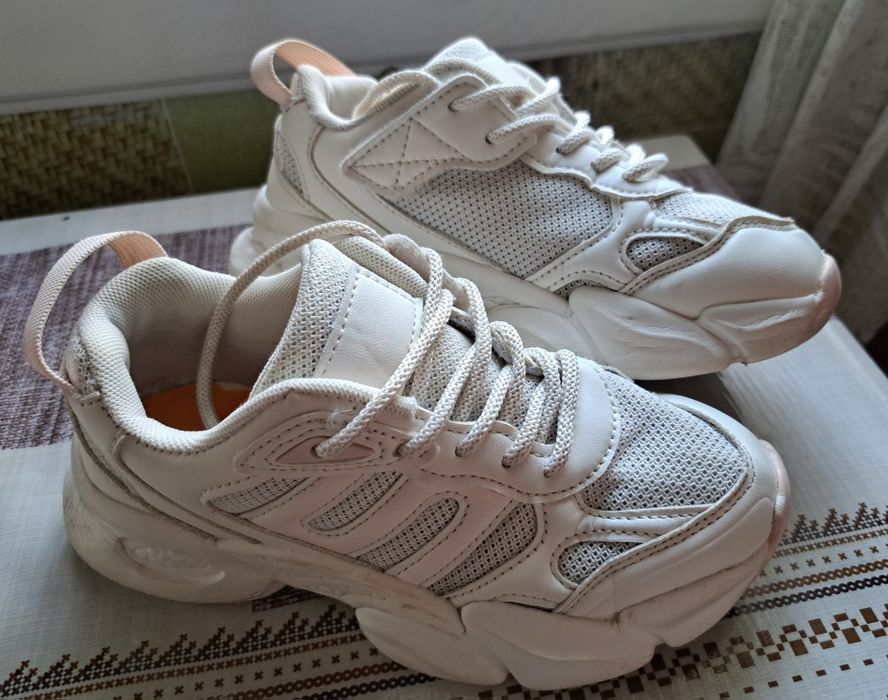 Кросівки для дівчинки 33р