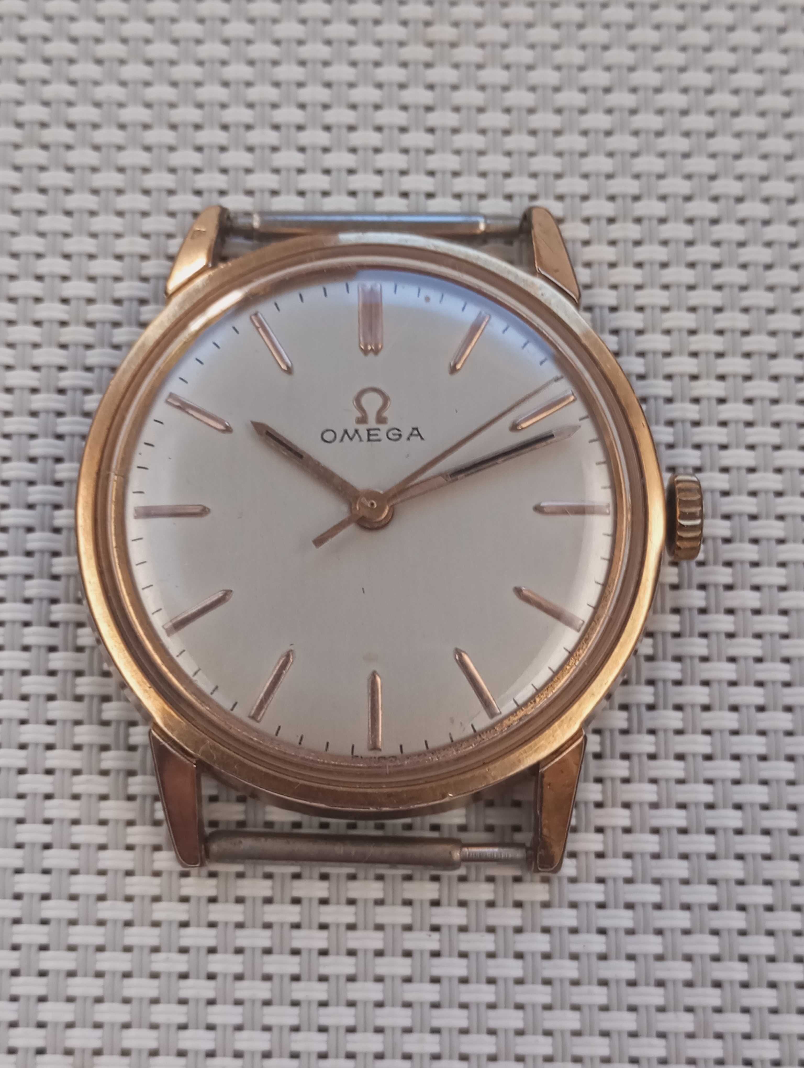 Omega 601   17 Jewels Gold Plated 40 microns