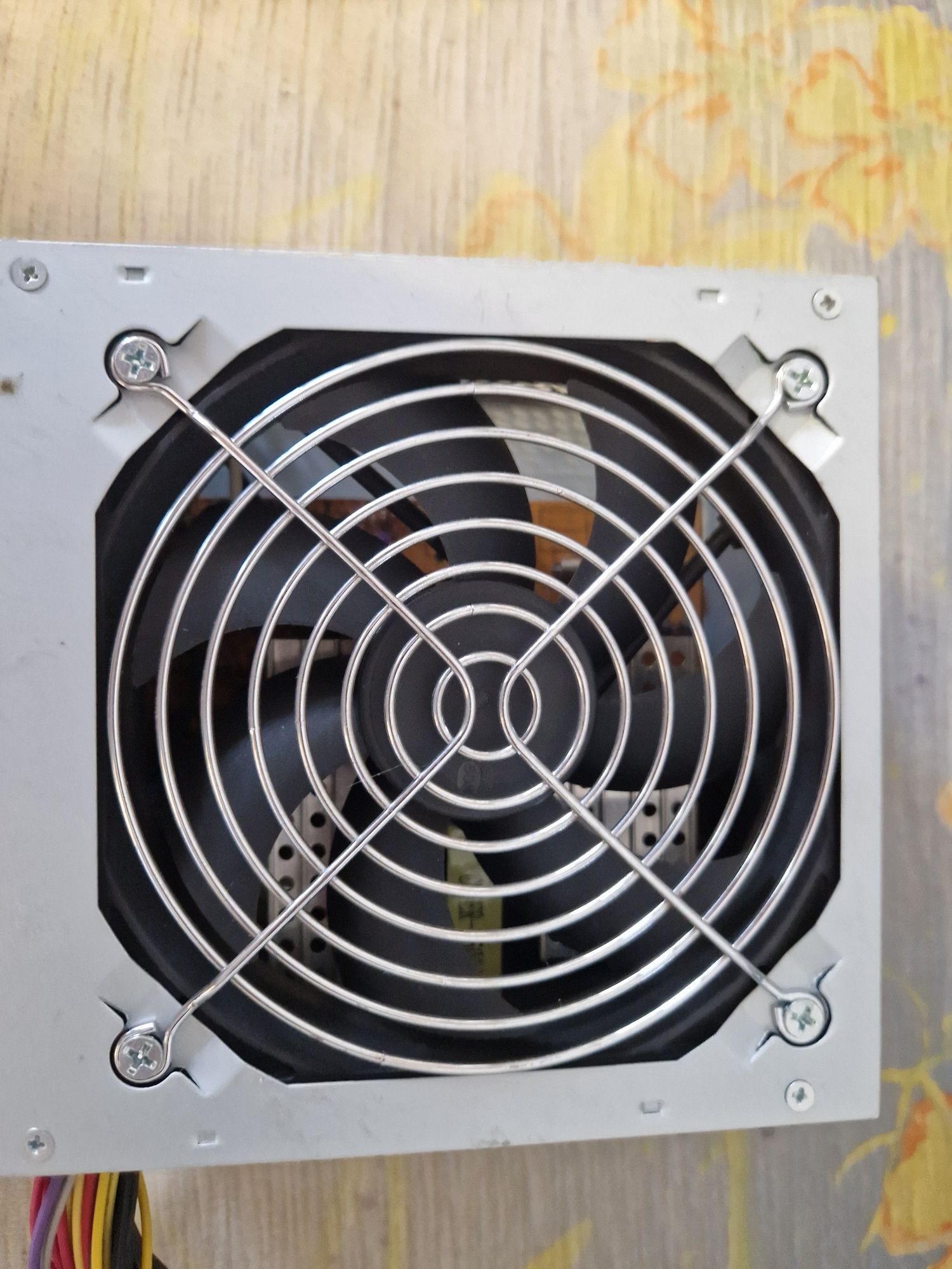 Б/П Pentium p4 model atx 400w