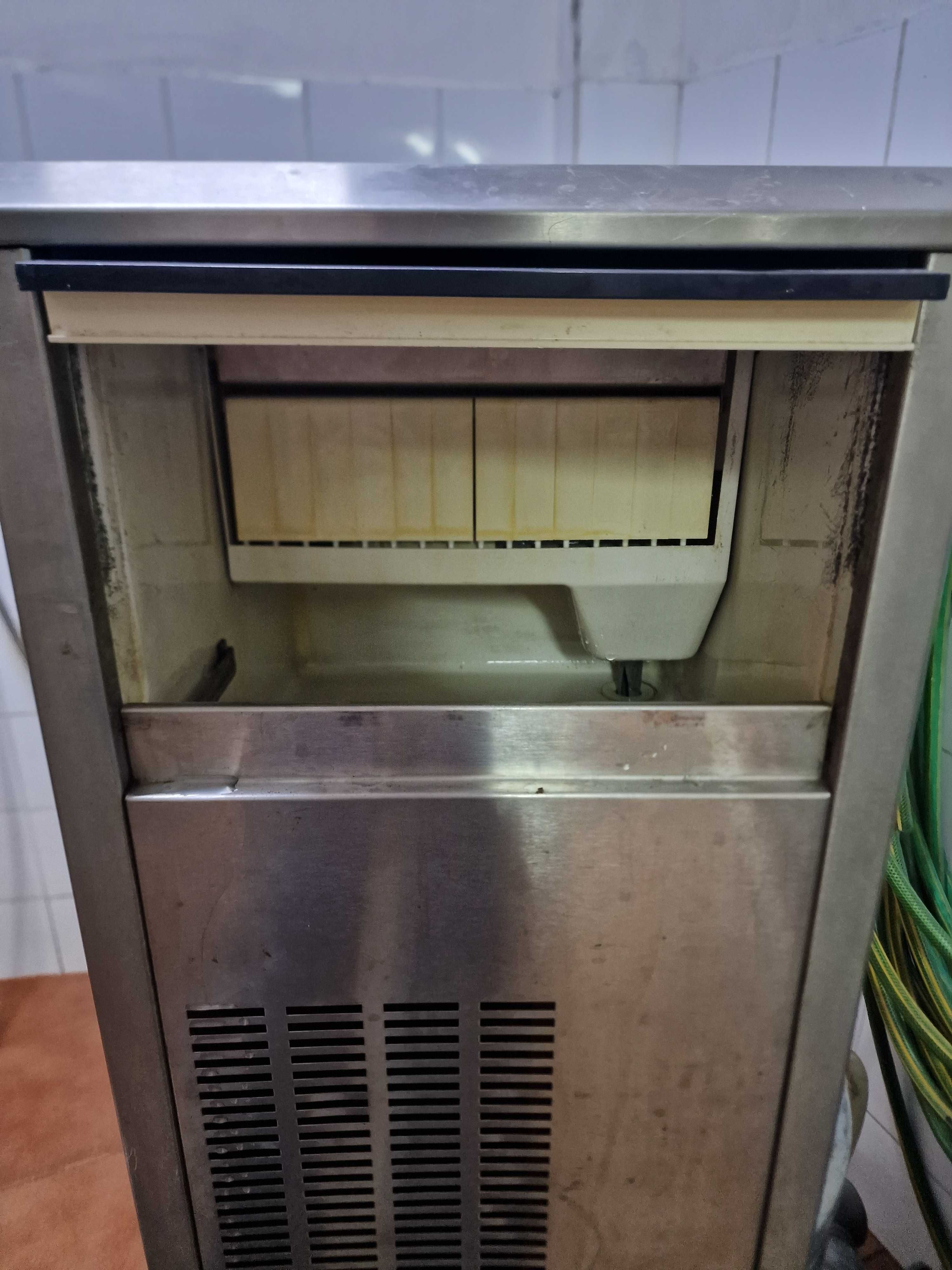 Maquina de  Gelo