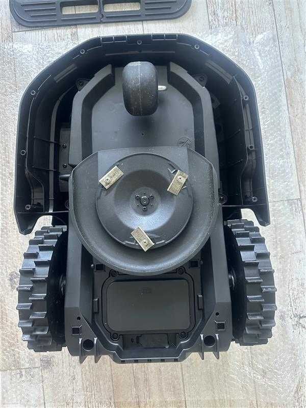 Robot koszący LandXcape LX790 600m2 20V 30-60mm