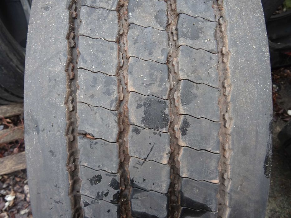 Opona 385/65R22.5 Pirelli  FR:01 Traction (700 netto)