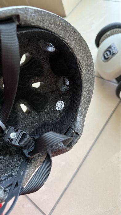 Scoot and Ride hulajnoga jeździk plus kask