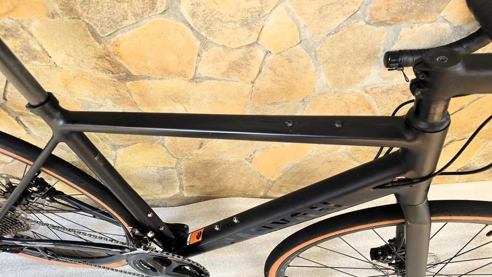 Алюмінієвий шосейний велосипед Canyon Endurace 105 AL Disc