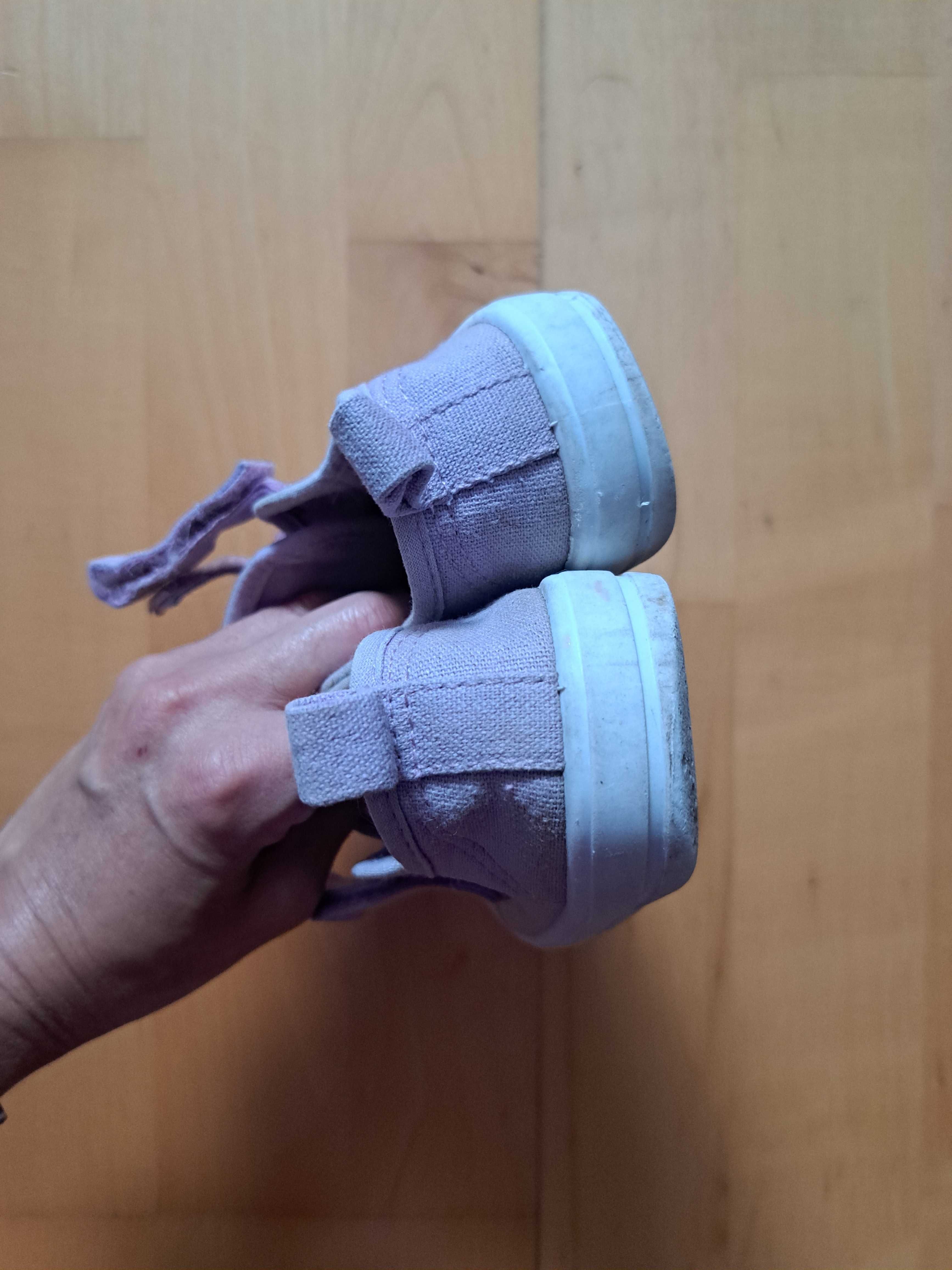 Buty trampki i sneakersy r. 28/29